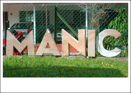 mega_manic_5822.jpg